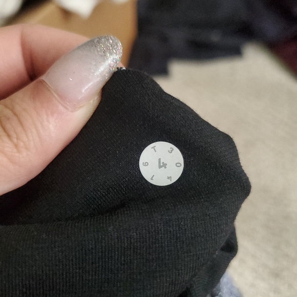 Reflective Lululemon leggings - Picture 4 of 4